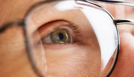 美麗島多焦鏡：人到中年警惕老花眼提前來襲，多焦鏡攻克老花煩惱