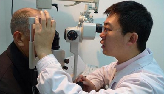 美麗島：一副遠(yuǎn)近清晰的老花鏡，全天配戴都不用摘的漸進(jìn)多焦鏡